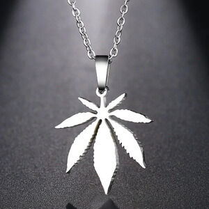 ✨ Refine Maple Leaves Delicate Dainty 925 Silver Plated Necklace, EVGG1078